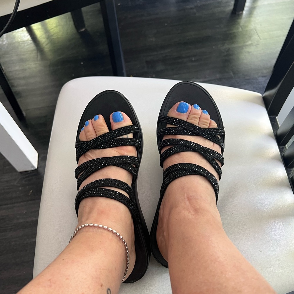 Never worn black  fit flop strappy glitter sandals